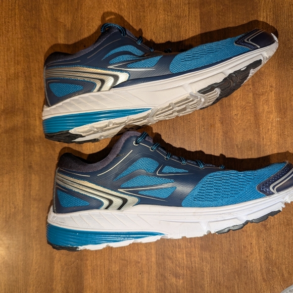 Avia Blue and White Athletic Shoes - Picture 11 of 11